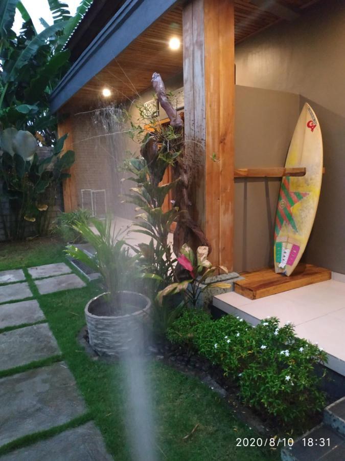 Harris Surf Villa Pulukan Εξωτερικό φωτογραφία