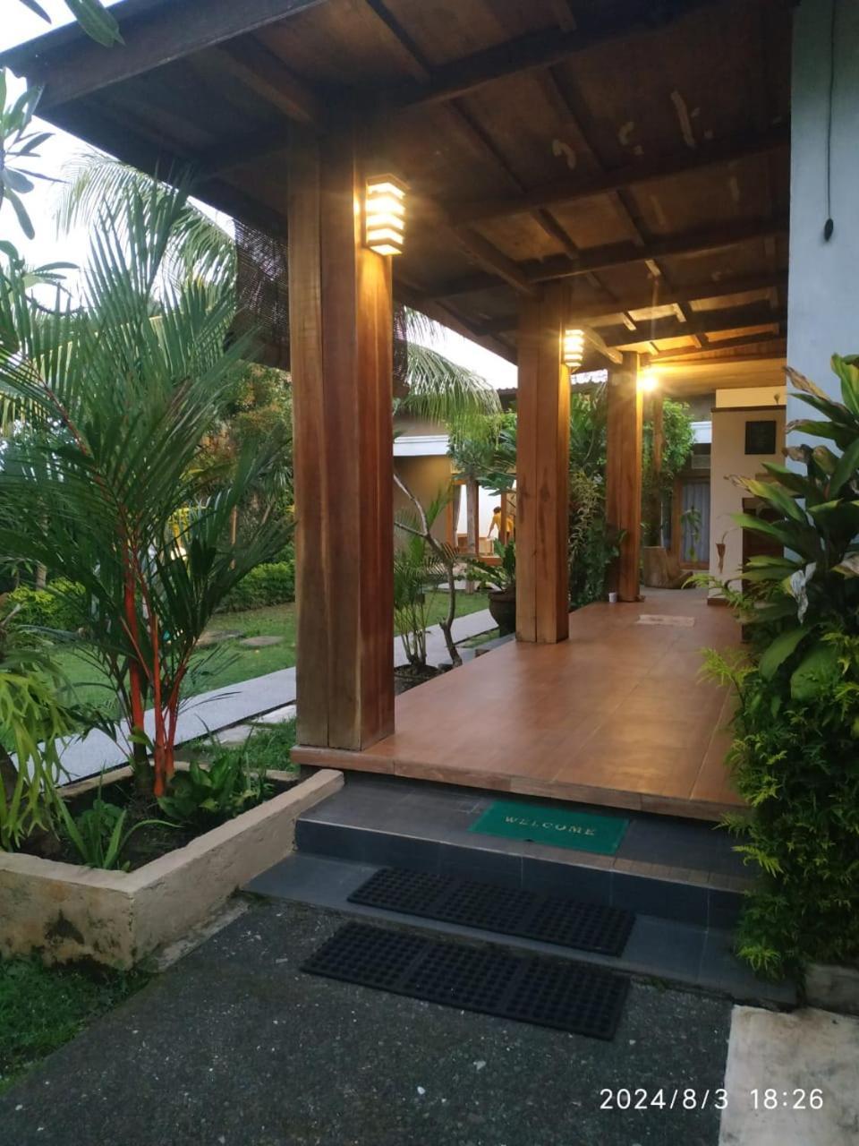 Harris Surf Villa Pulukan Εξωτερικό φωτογραφία